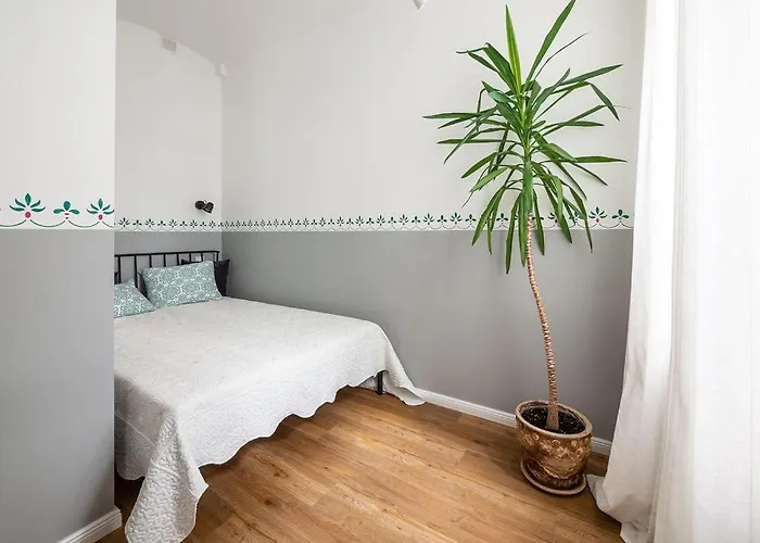 Library House Studio, Walk To Old Town Lägenhet Riga