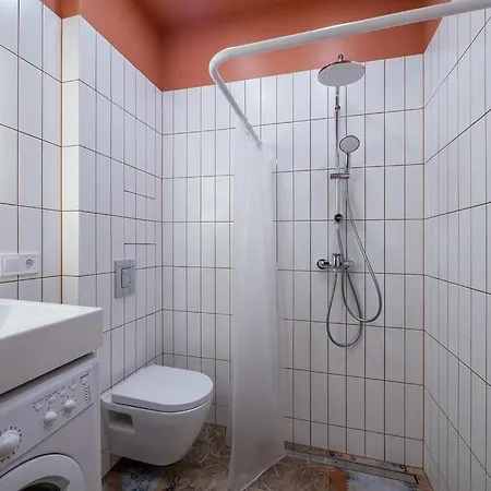 Library House Studio, Walk To Old Town *